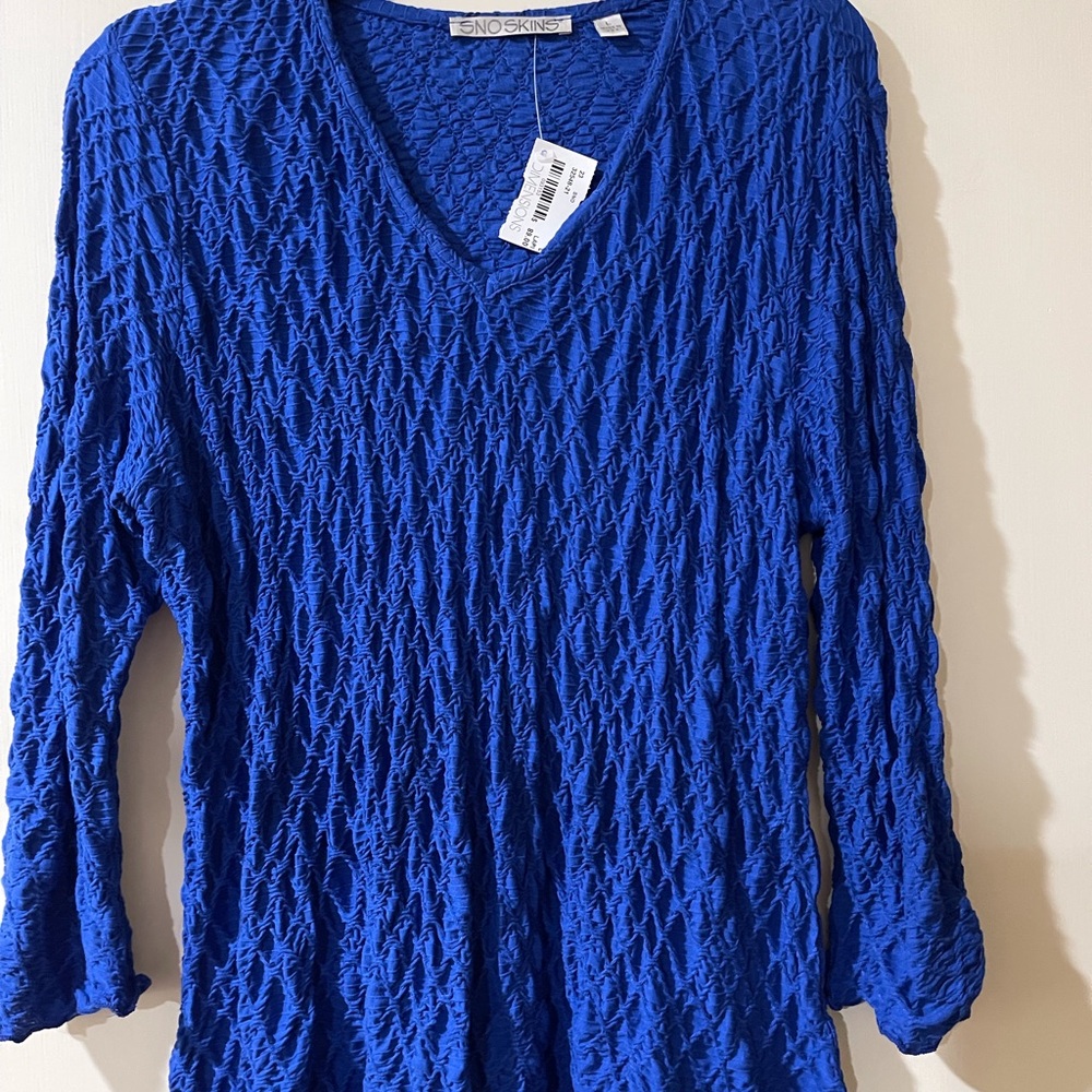 Beautiful in blue! Comfy pullover top! NWT